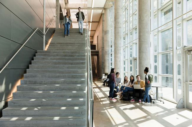Eingangsbereich Universität
